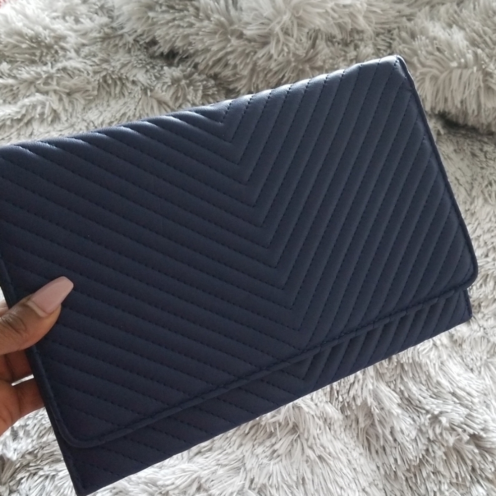 🍍 Clutch Purse - Picture 4 of 4